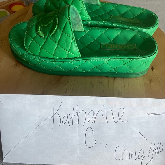 2021 Green Chanel Interlocking Slides - Picture 5 of 8
